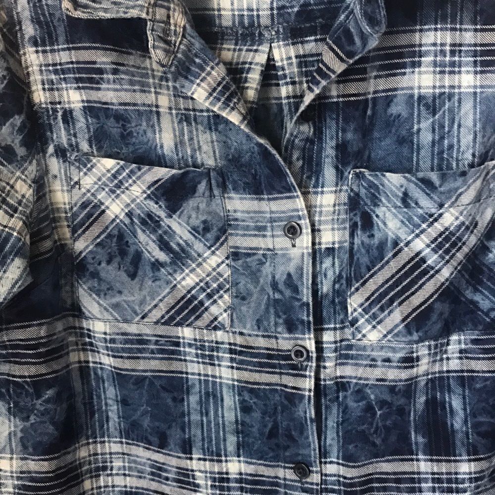 ❤️Dizzylizzy Long  Sleeve  Button Up - Picture 2 of 5